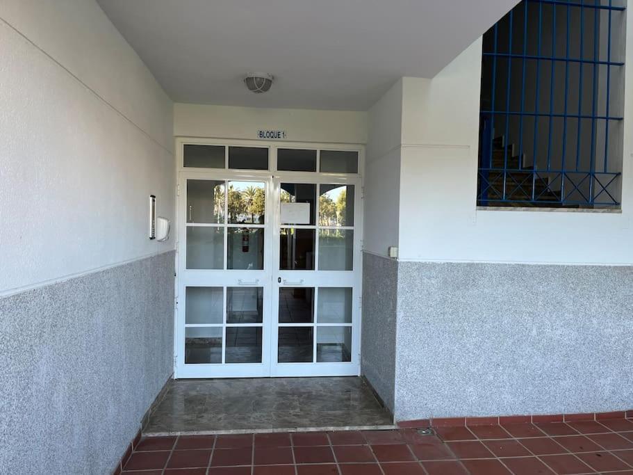 Apartamento En Costa Ballena, Urb. Playa Ballena カディス エクステリア 写真